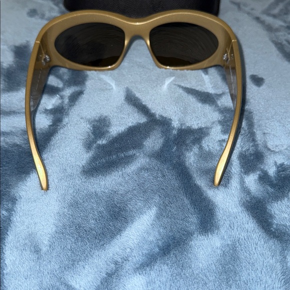Balenciaga Gold Shield Runway Glasses - Picture 4 of 8